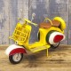 ブリキのおもちゃバイク ベスパ(Vespa)スクーター／イエロー(Mサイズ)