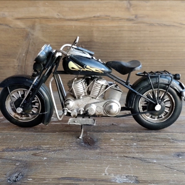 ブリキのバイク ハーレーダビッドソンモデルアメリカンオートバイ／ブラック(Mサイズ)【取り寄せ品／納期1週間前後】